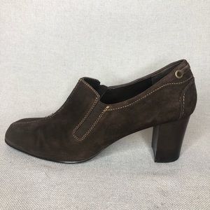 Liz Claiborne brown suede heels, size 9.5